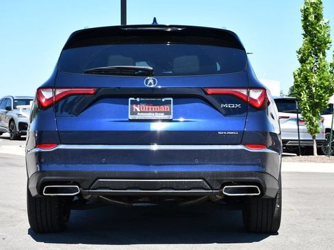 Used 2023 Acura MDX SH-AWD w/ Advance Package image 5