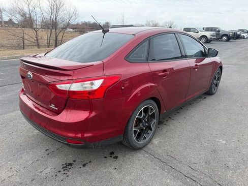 Used 2014 Ford Focus SE w/ Equipment Group 201A image 7
