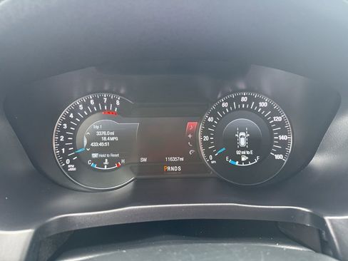 Used 2019 Ford Explorer Platinum image 31