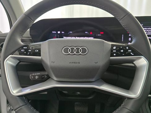New 2025 Audi Q5 Premium image 13