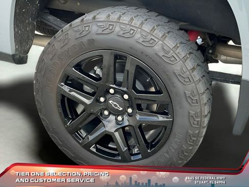 Used 2024 Chevrolet Silverado 1500 Custom Trail Boss w/ LPO, Dark Essentials Package image 23