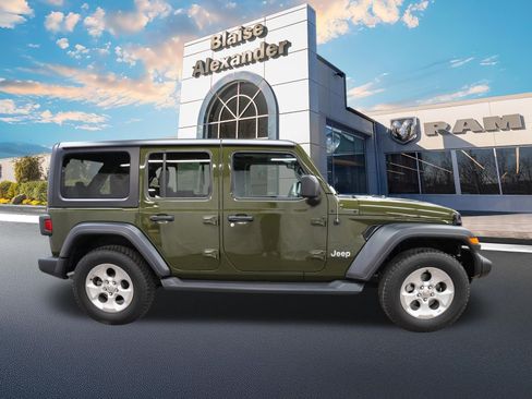 Used 2021 Jeep Wrangler Unlimited Sport AWD/4WD image 2