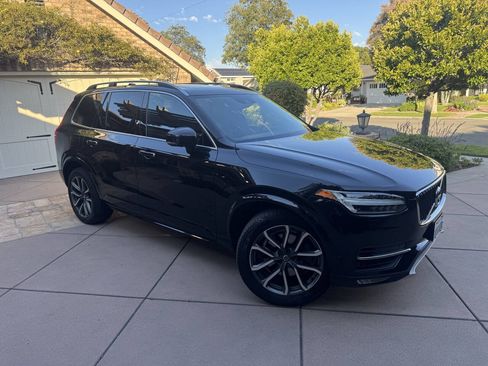 Used 2017 Volvo XC90 T6 Momentum w/ Vision Package AWD/4WD image 7