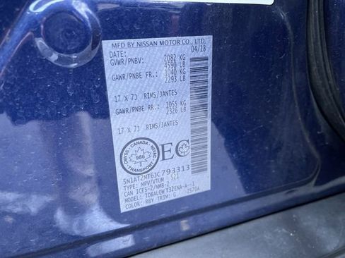 Used 2018 Nissan Rogue SV image 33