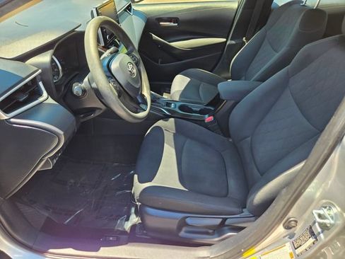 Used 2020 Toyota Corolla LE FWD image 13