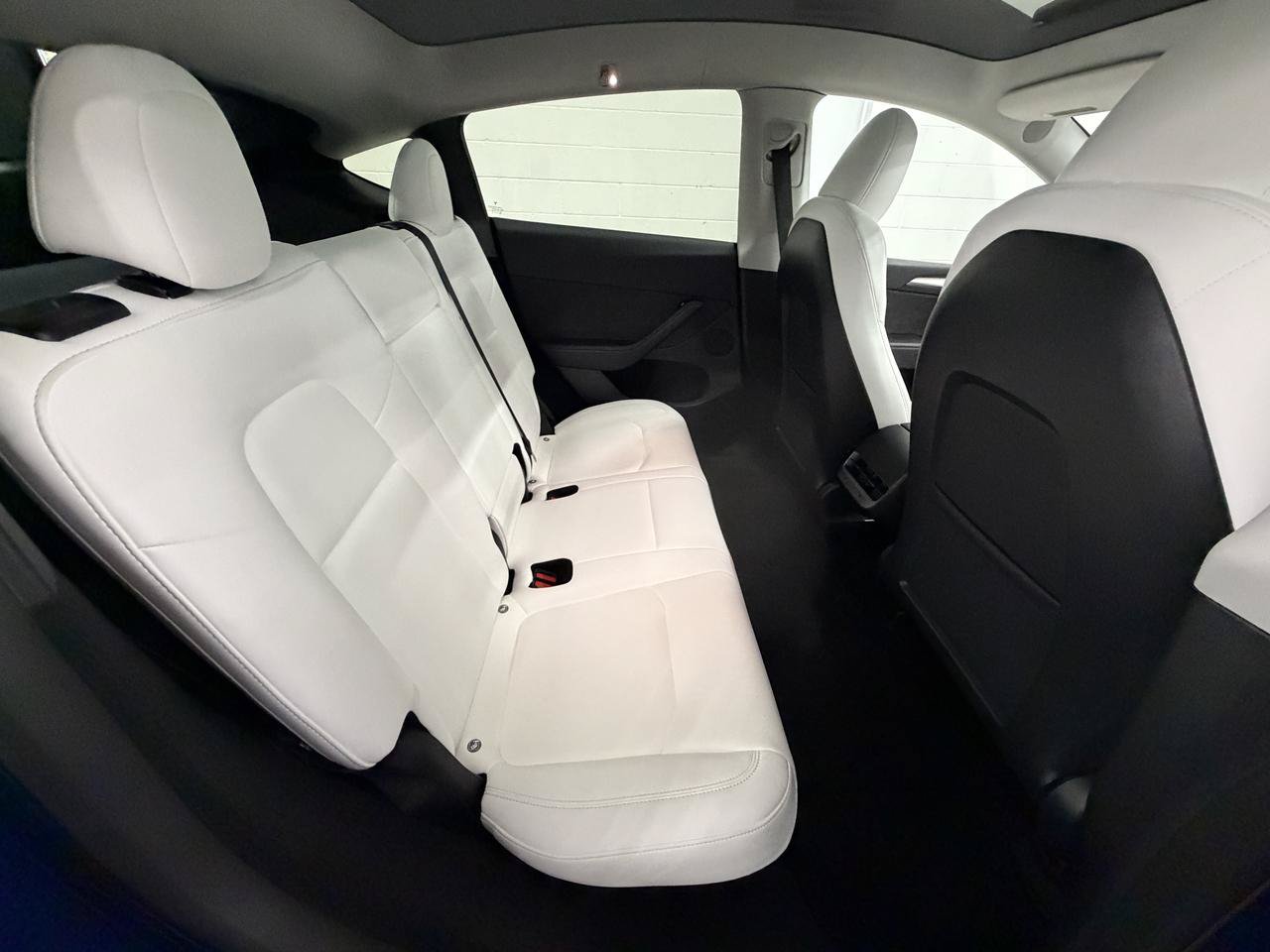 Used 2023 Tesla Model Y Performance AWD/4WD image 16
