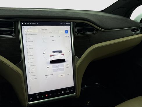 Used 2016 Tesla Model X 75D AWD/4WD image 32