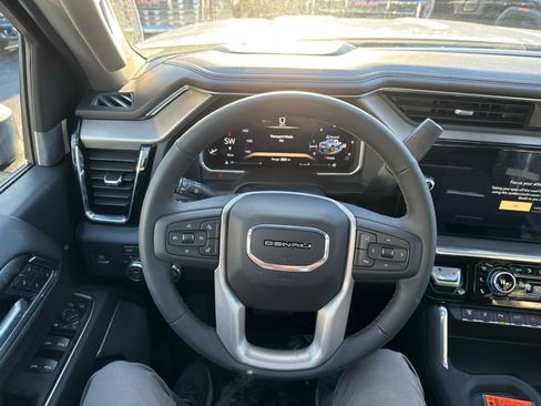 New 2026 GMC Sierra 2500 Denali w/ Denali Reserve Package image 19