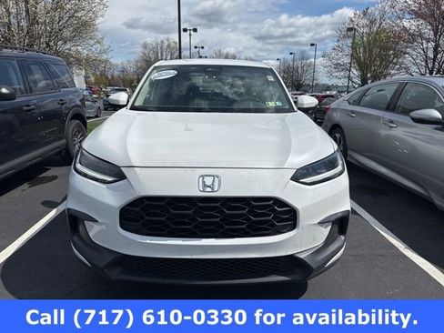 Certified 2023 Honda HR-V LX image 3