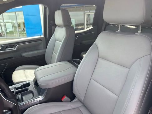 Used 2024 Chevrolet Silverado 1500 LTZ AWD/4WD image 17