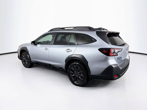 Used 2025 Subaru Outback Onyx Edition AWD/4WD image 9