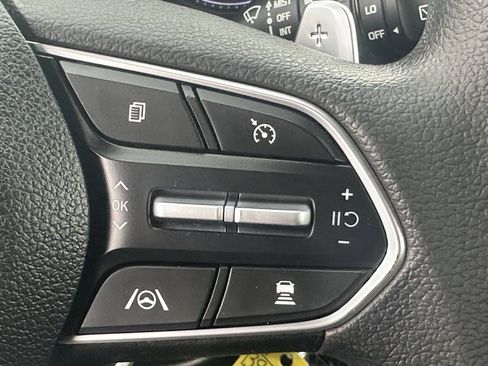 Used 2022 Hyundai Santa Fe SE FWD image 24