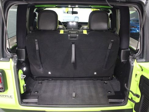 Used 2021 Jeep Wrangler Willys image 13