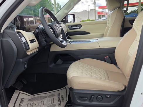 New 2026 Nissan Armada Platinum Reserve AWD/4WD image 3