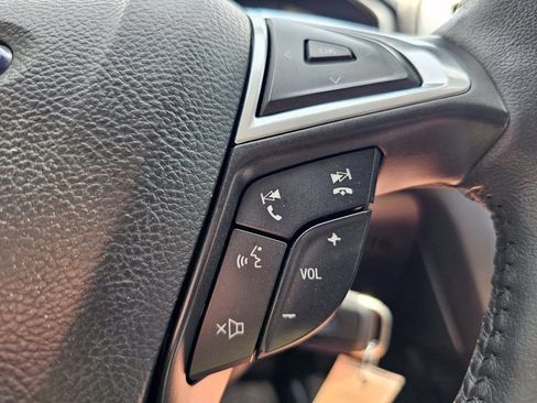 Used 2013 Ford Fusion SE FWD image 10