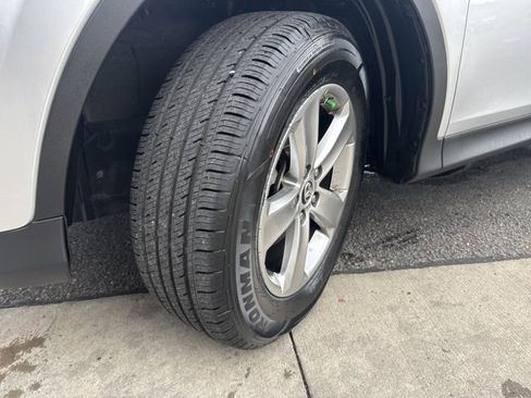 Used 2015 Toyota RAV4 XLE FWD image 28