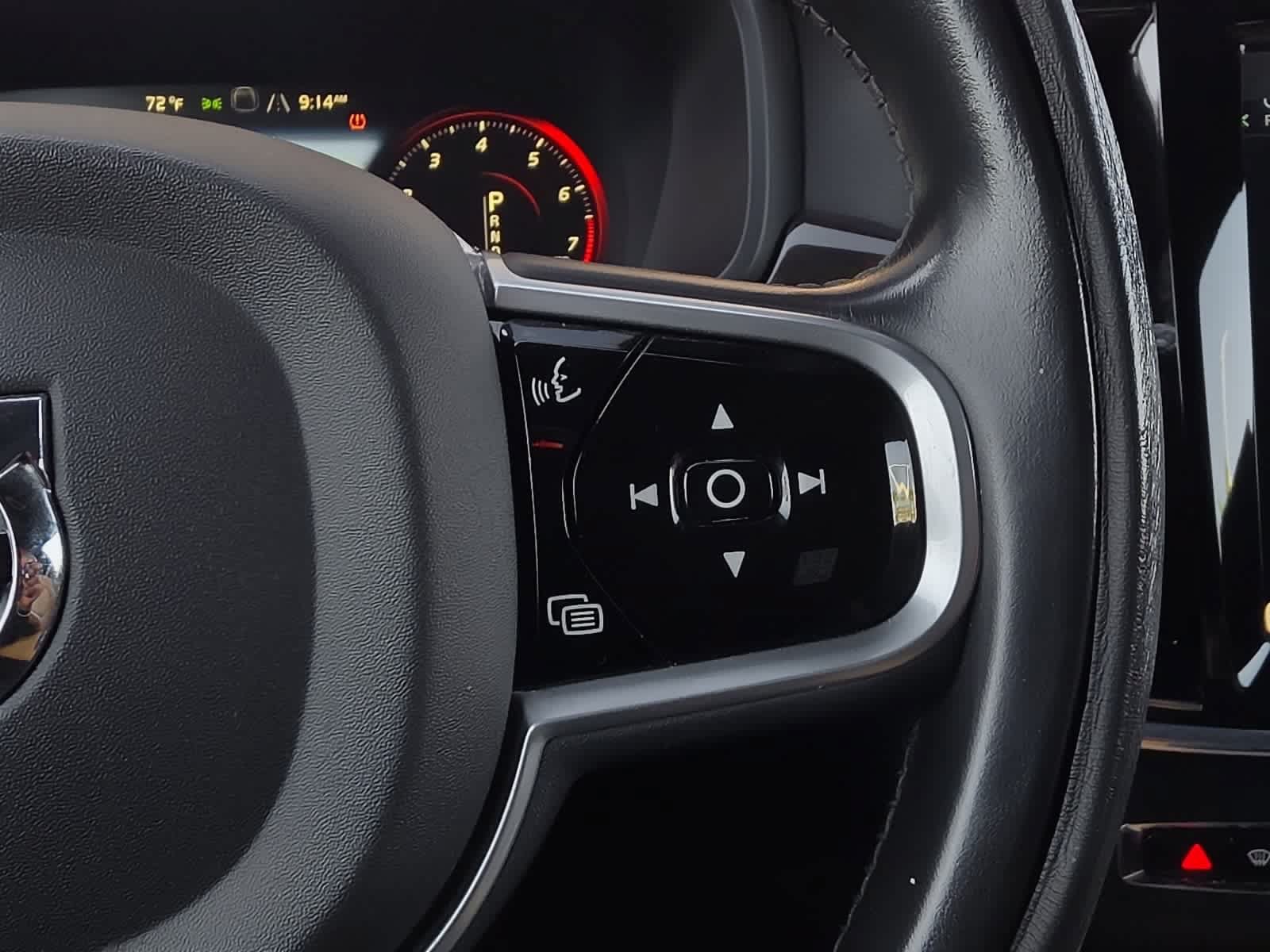 Used 2018 Volvo S90 T5 Momentum w/ Convenience Package FWD image 23
