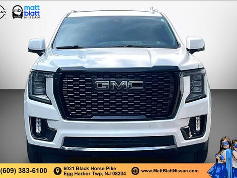 Used 2023 GMC Yukon Denali Ultimate AWD/4WD image 2