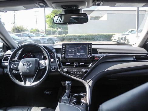 Used 2022 Toyota Camry XSE FWD image 16