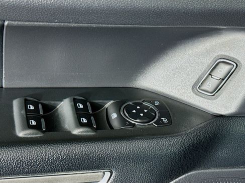 Used 2024 Ford Expedition Max XLT RWD image 22