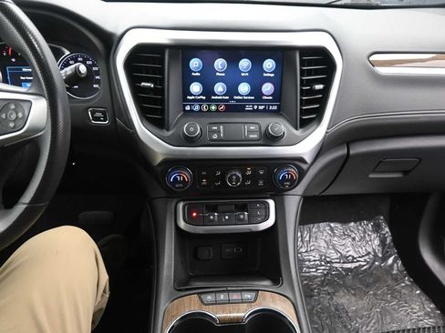 Used 2023 GMC Acadia SLE AWD/4WD image 12