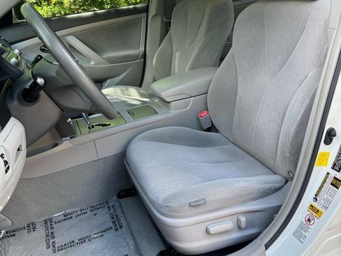 Used 2011 Toyota Camry Hybrid FWD image 10