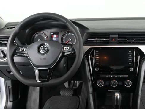 Certified 2021 Volkswagen Passat 2.0T S image 3