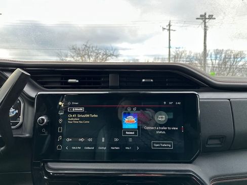 Used 2024 GMC Sierra 3500 AT4 w/ AT4 Premium Plus Package image 15