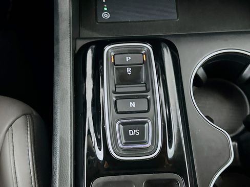 Used 2025 Honda Pilot EX-L image 24