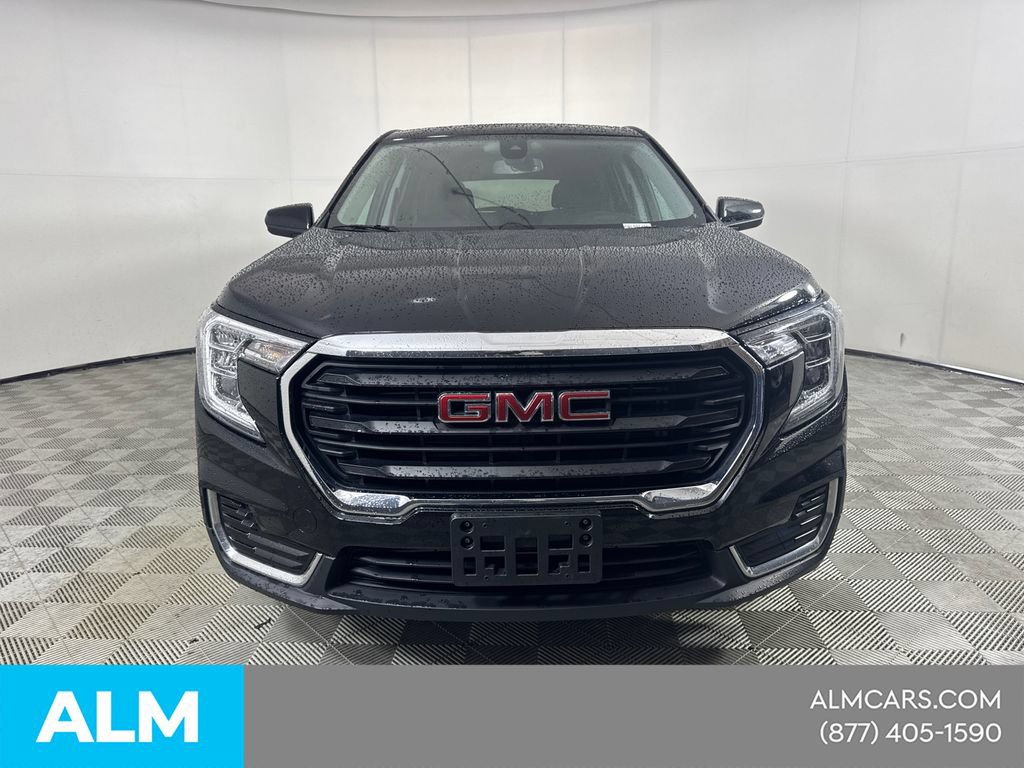 Used 2024 GMC Terrain SLE AWD/4WD image 2