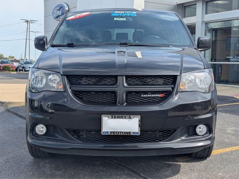 Used 2016 Dodge Grand Caravan SXT image 8