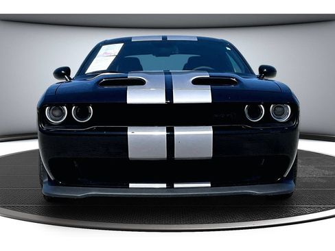 Used 2023 Dodge Challenger SRT Hellcat RWD image 4