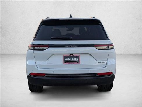 New 2025 Jeep Grand Cherokee Limited w/ Black Appearance Package image 8