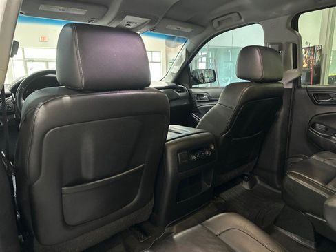 Used 2015 Chevrolet Suburban LT AWD/4WD image 94