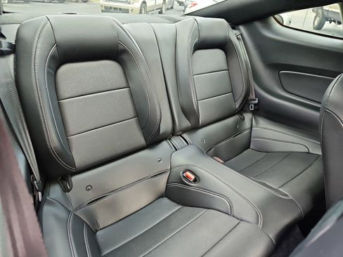 Used 2022 Ford Mustang GT Premium w/ Equipment Group 401A RWD image 11