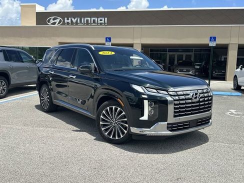 Used 2024 Hyundai Palisade Calligraphy FWD image 1