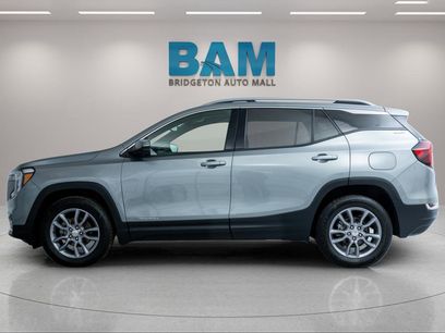 Used 2023 GMC Terrain SLT