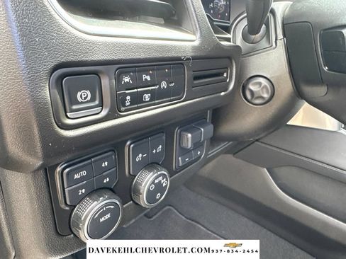 Used 2024 Chevrolet Tahoe LT w/ LT Signature Package AWD/4WD image 13