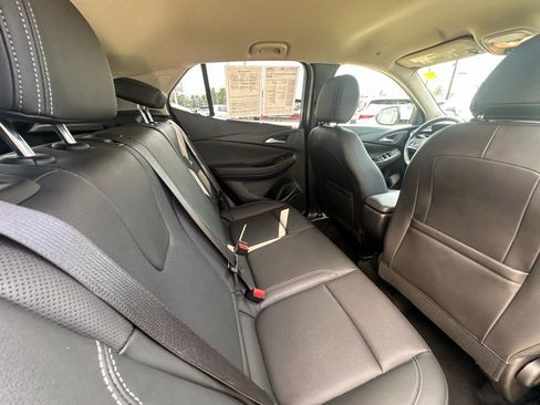 Used 2024 Buick Encore GX Sport Touring image 27