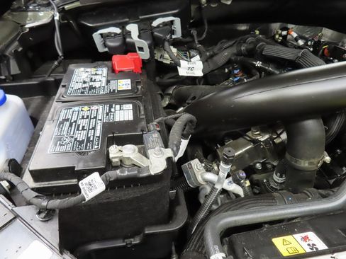 Used 2025 Ford Expedition Tremor image 32