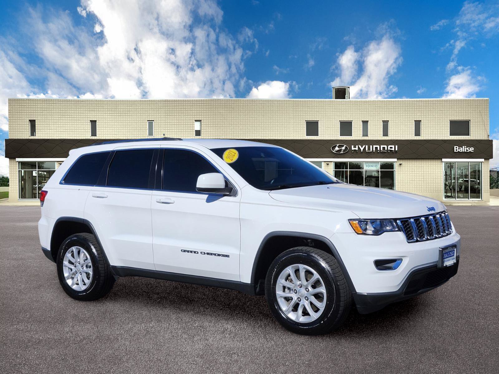 Used 2021 Jeep Grand Cherokee Laredo X AWD/4WD image 1