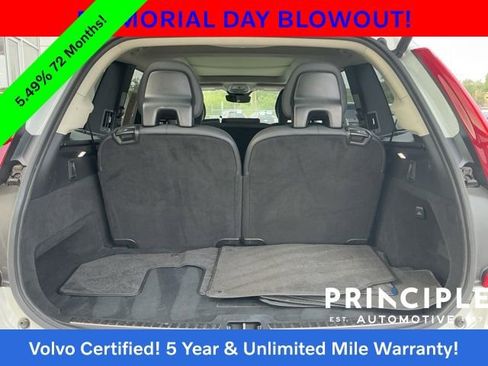 Certified 2024 Volvo XC90 B5 Plus AWD/4WD image 15