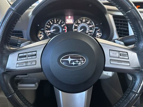 Used 2010 Subaru Legacy 2.5i Premium AWD/4WD image 23