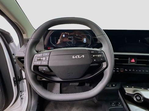 New 2025 Kia EV6 Wind image 11
