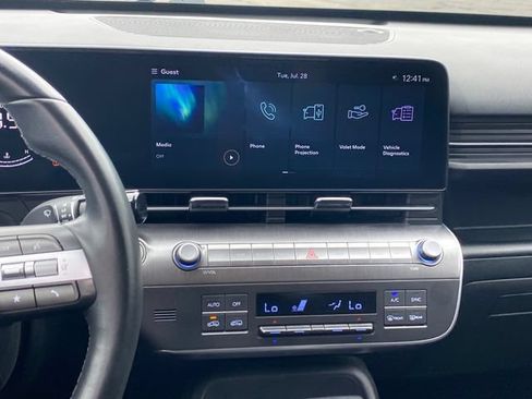 Used 2025 Hyundai Kona SEL FWD image 10