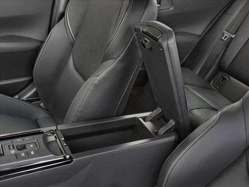 New 2026 Toyota Prius Plug-In Hybrid FWD image 10