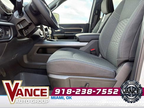 Used 2025 RAM 3500 Big Horn image 13