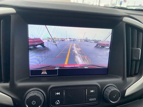 Used 2023 GMC Terrain SLE w/ Driver Convenience Package image 43