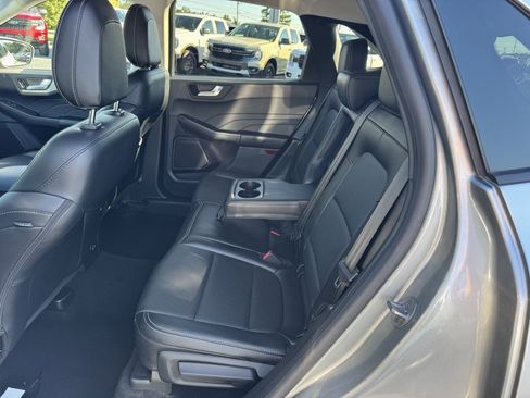 Used 2022 Ford Escape SEL image 28