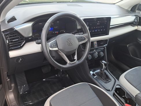 Certified 2025 Volkswagen Taos S FWD image 16